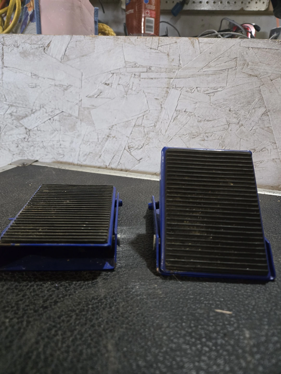 Certified Wheel Chocks Pair - photo 3