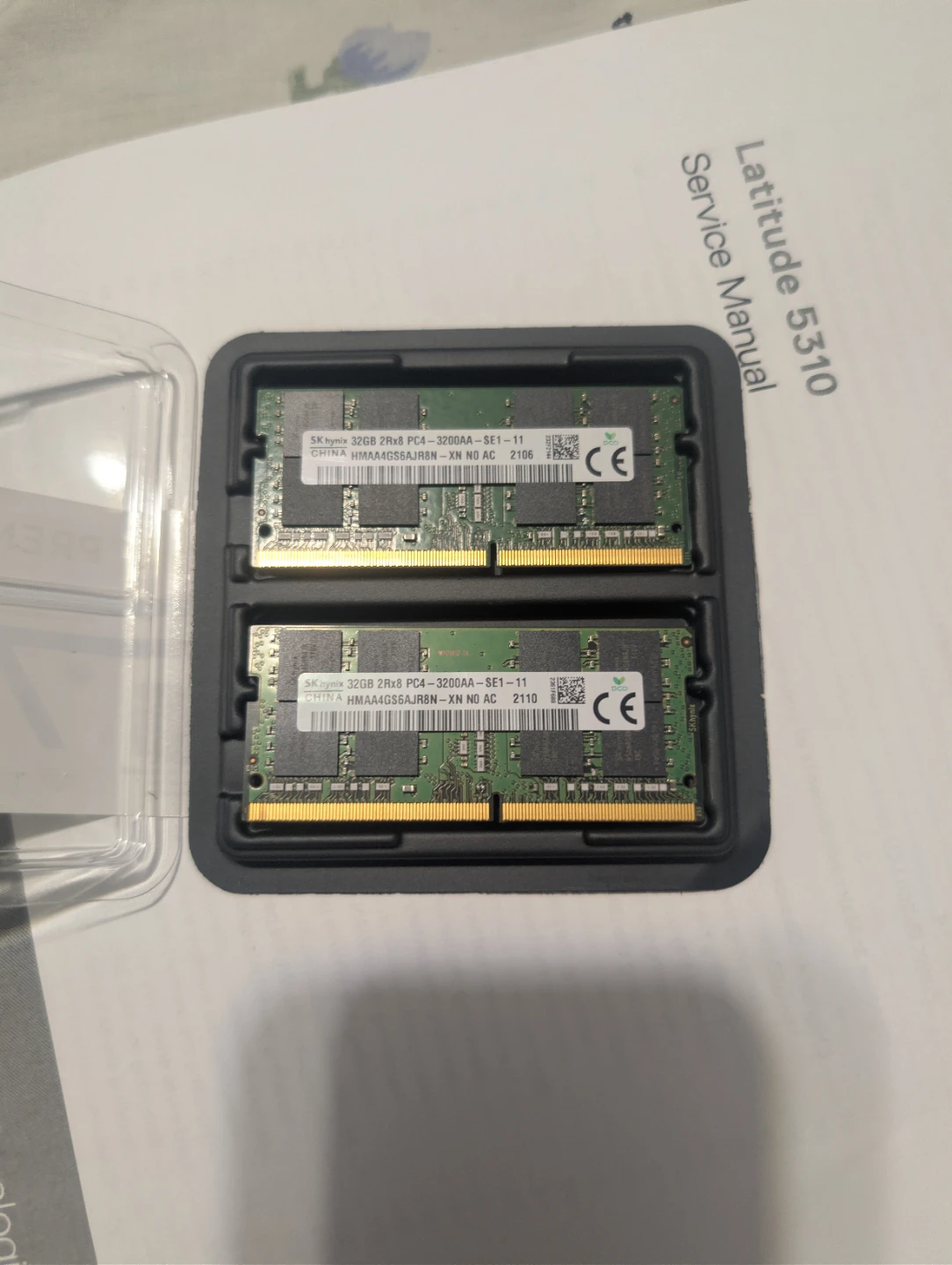 SK hynix 64gb (32gb x 2 sticks) DDR4 laptop RAM