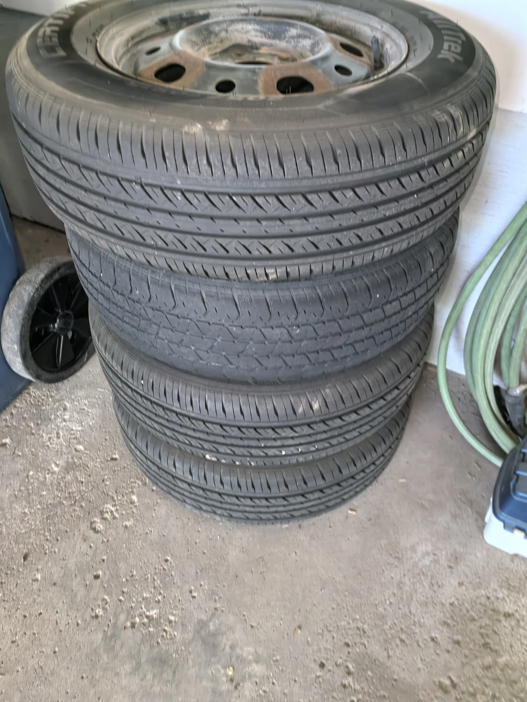 Alltrek 205/70R15 Tires (Set of 4)