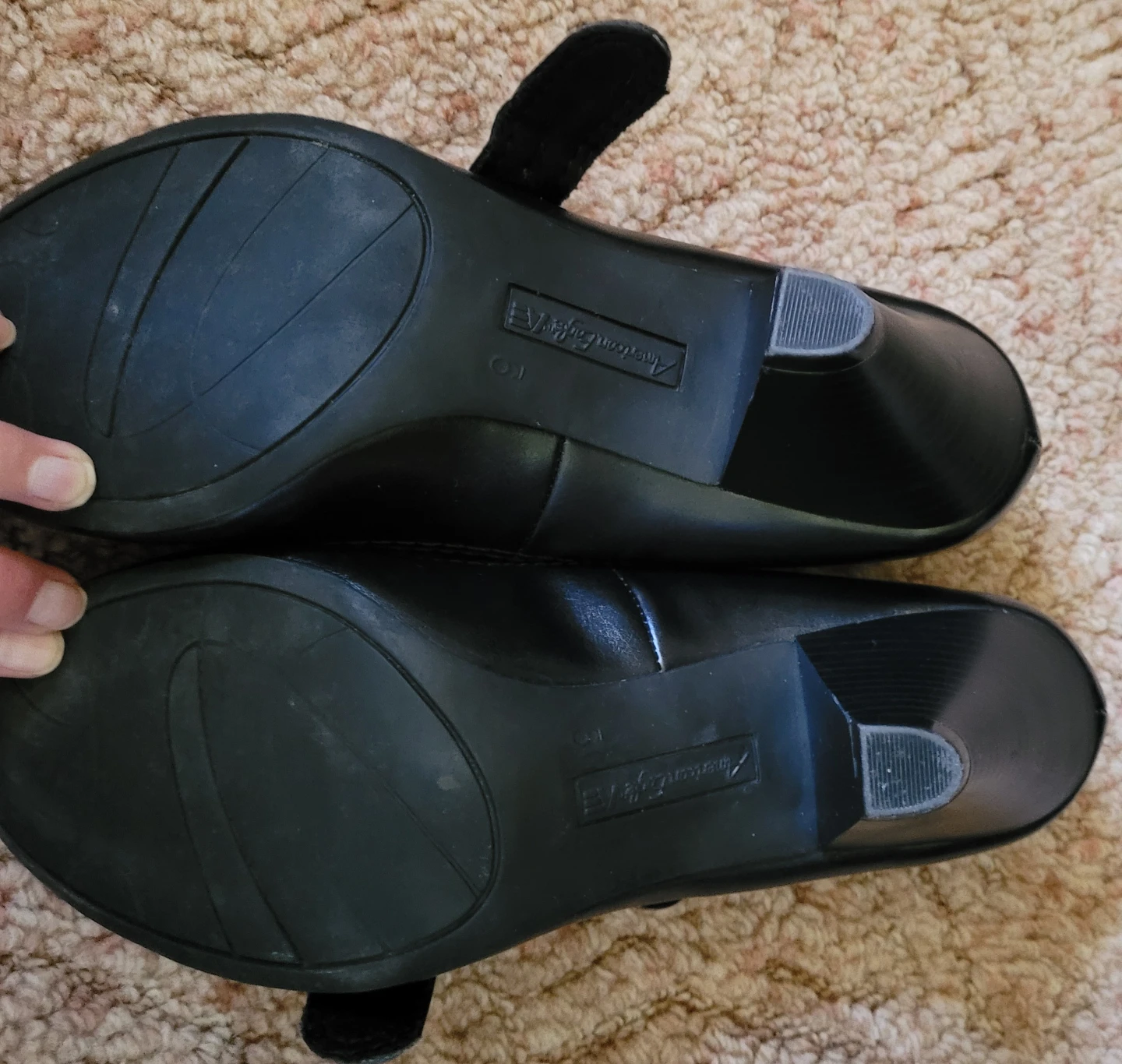 American Eagle Black Mary Jane Heels Size  9.5 - photo 3