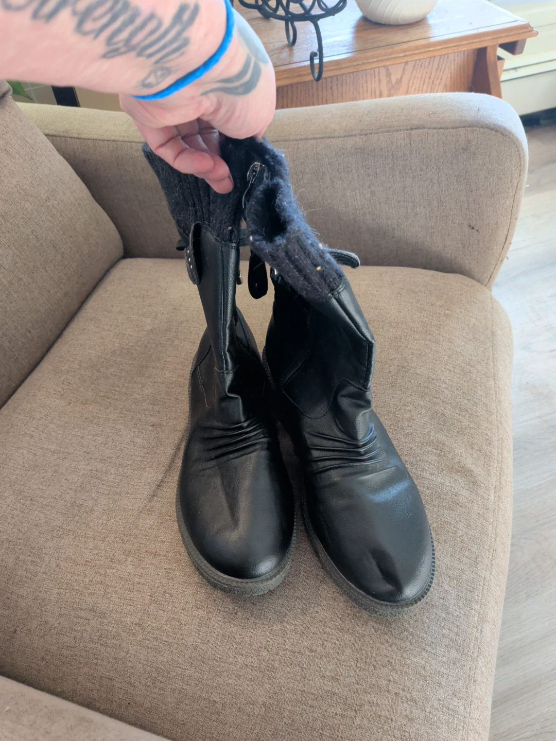 Size 9 past your ankle boots new - photo 4