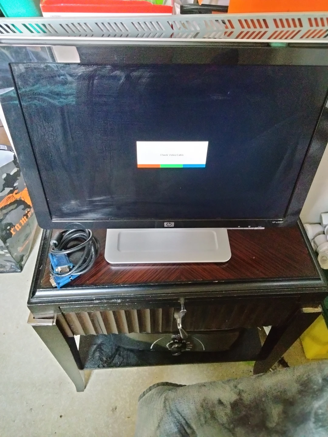 HP W1907 19-inch LCD Monitor
