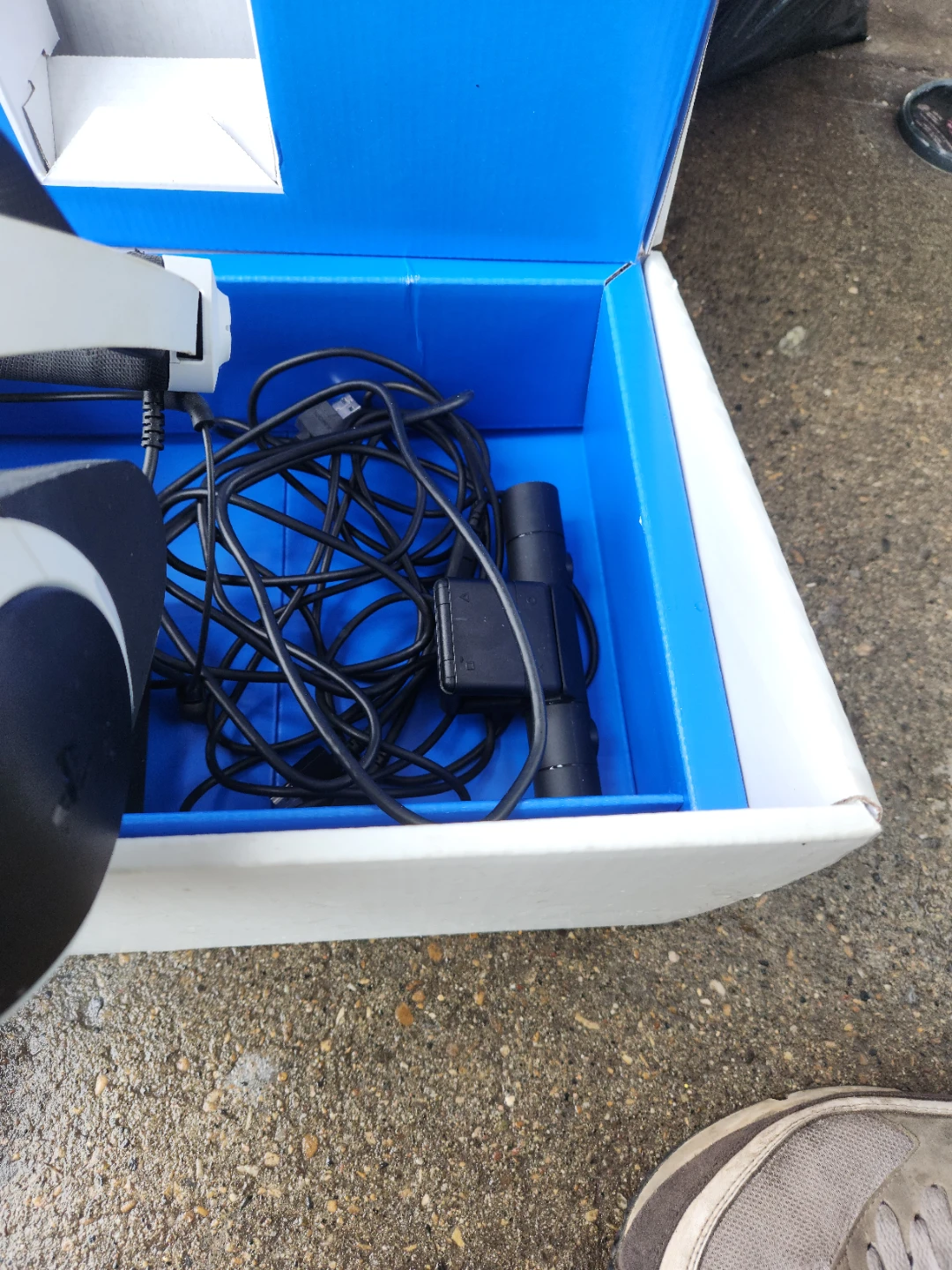 PlayStation VR Headset - photo 2
