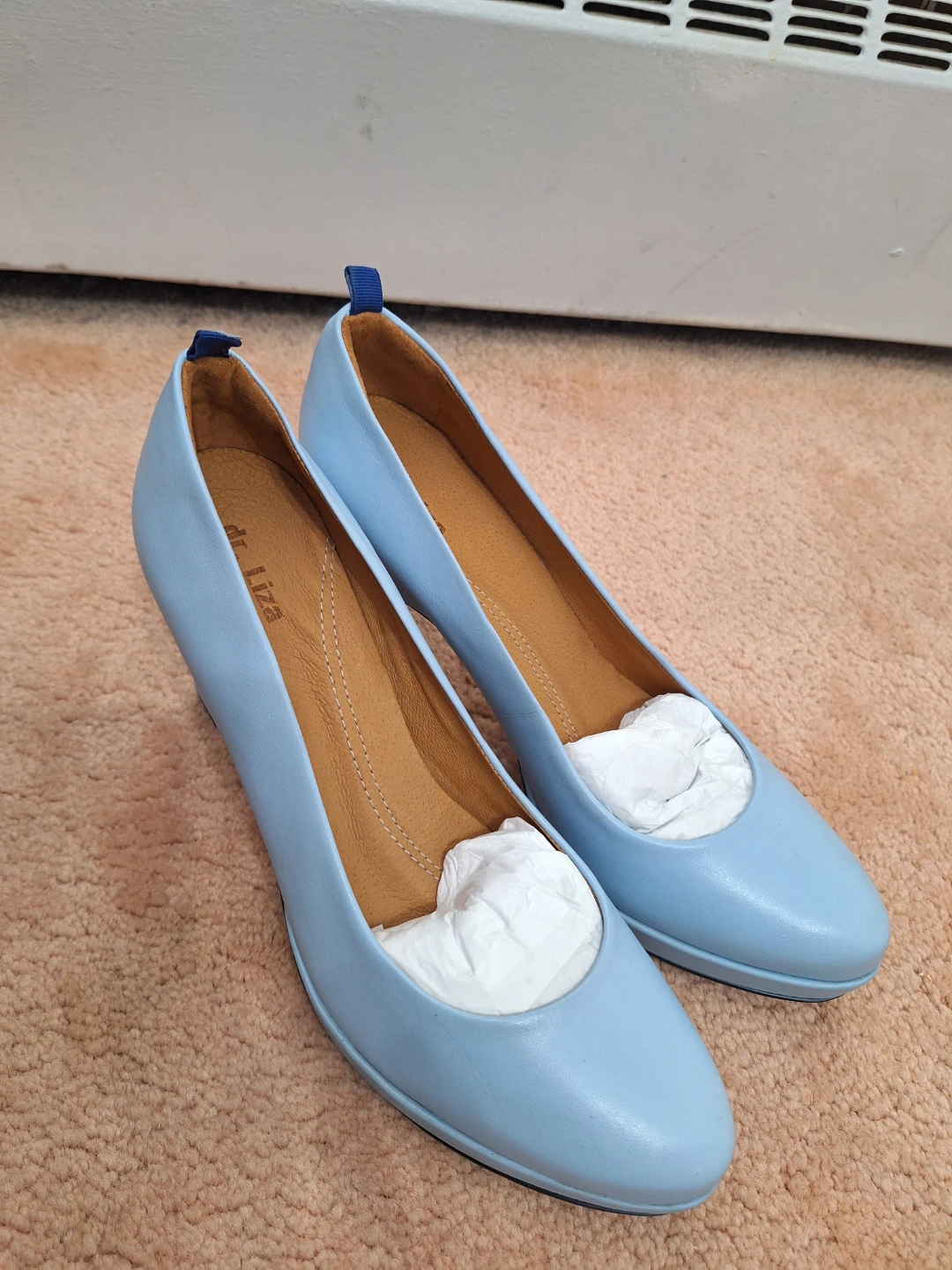 Dr. Liza Women's Light Blue Heels Size 9 - photo 4