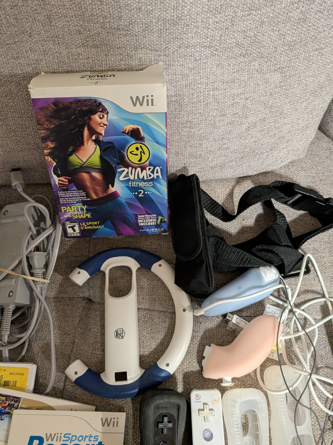 Nintendo Wii Console with Games and Accessories - photo 2