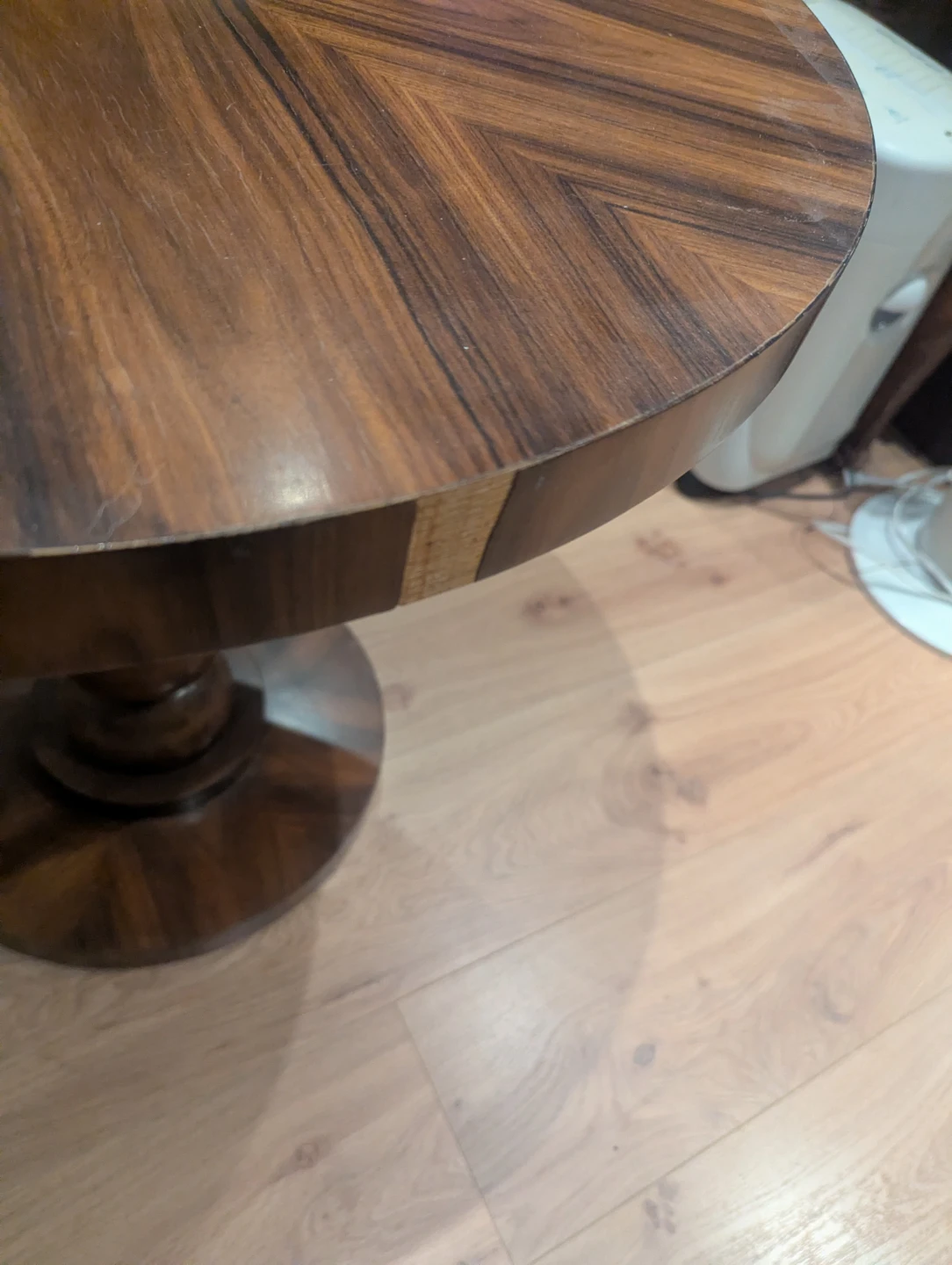 Beautiful solid blood decorative base with sunburst veneer top - photo 4