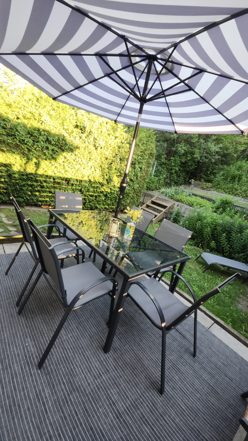 Patio Table w/6 Chairs & Tilt Umbrella LIKE NEW!  P/up Thornhill - photo 2