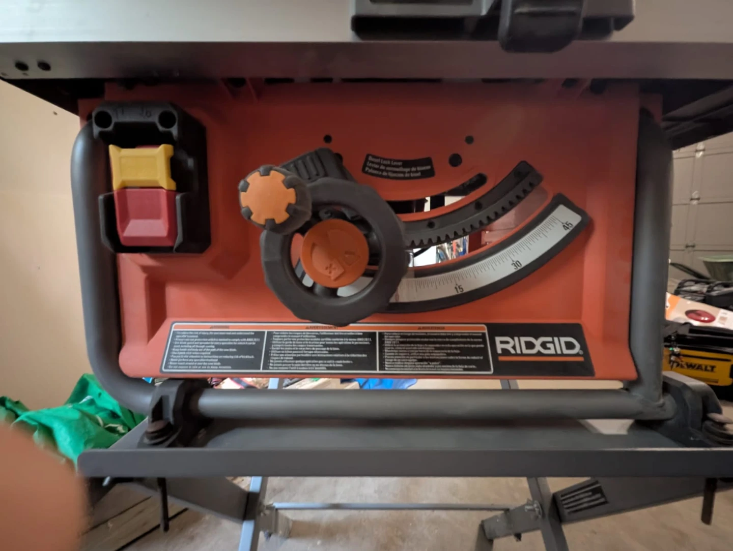 Title: Ridgid R45171 10" Table Saw with Stand – Good Condition - photo 5