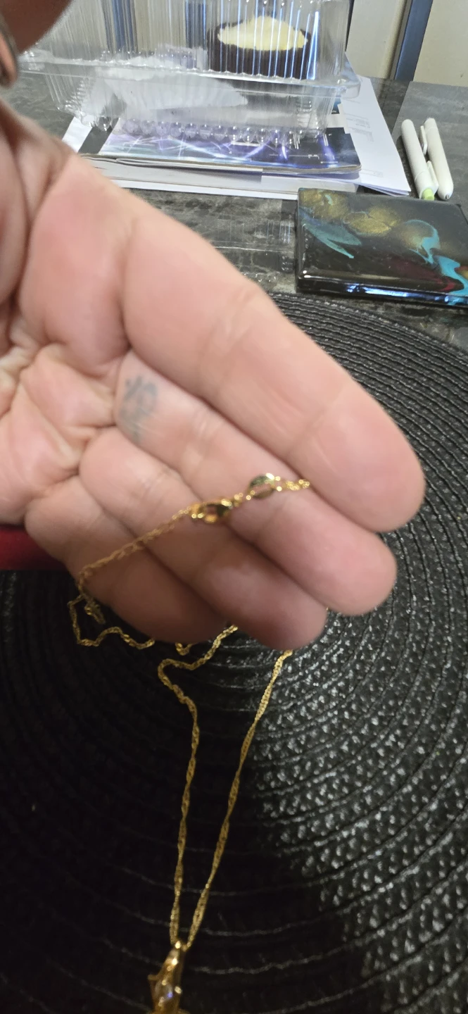 Gold-tone Necklace with Green Pendant - photo 4