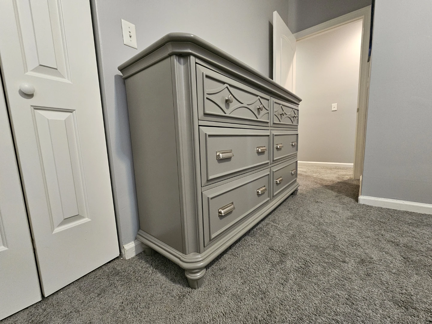 Gray 6-Drawer Dresser - photo 3