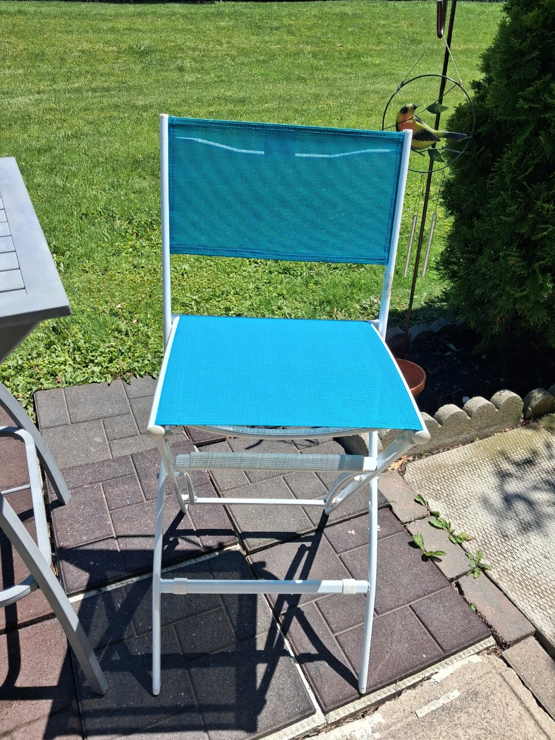 Blue Folding Patio Chairs and Grey Table. - photo 2