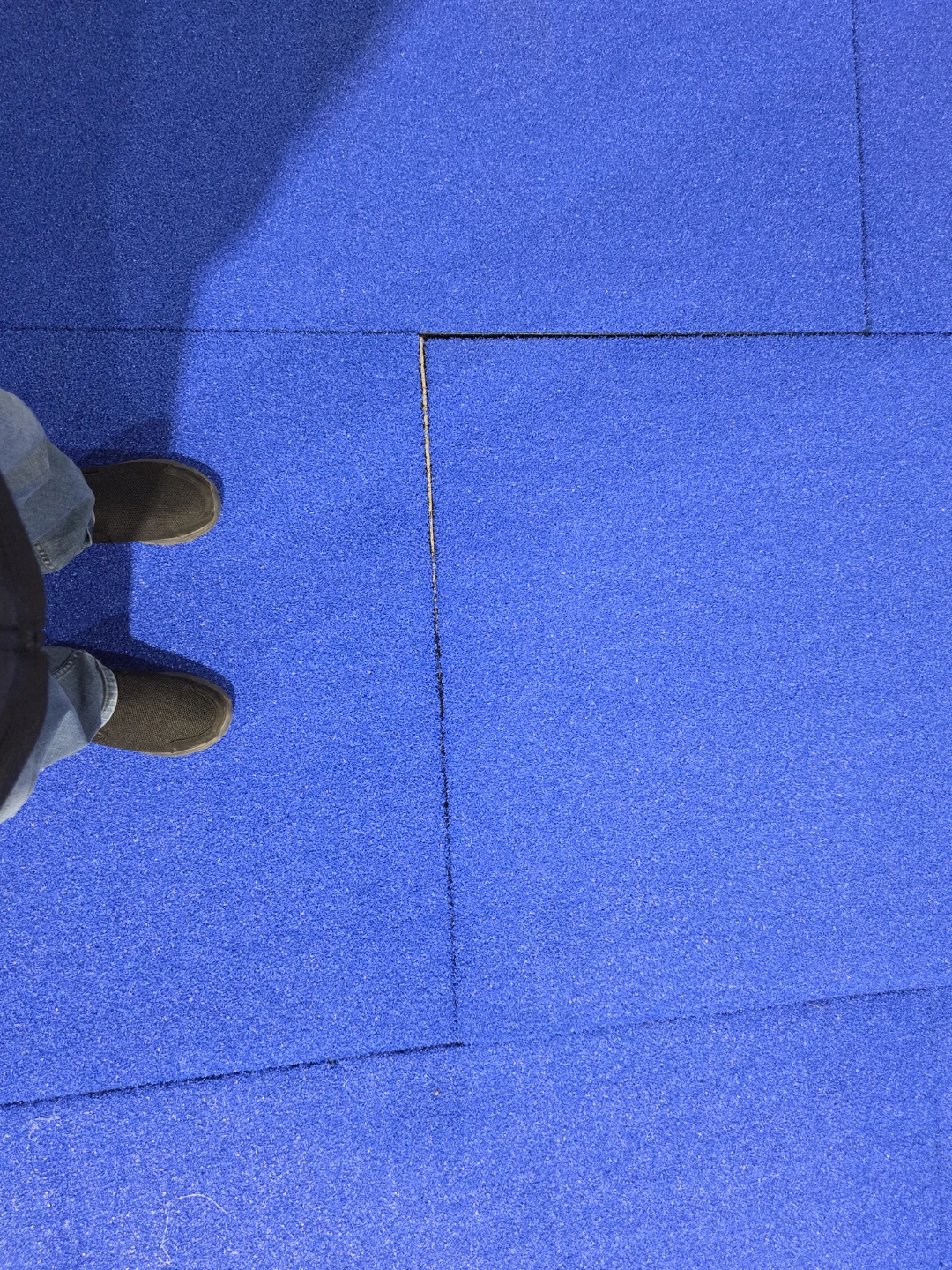 NEW 26 Sq Feet Blue Artificial Panels with 10mm Underpad - photo 4