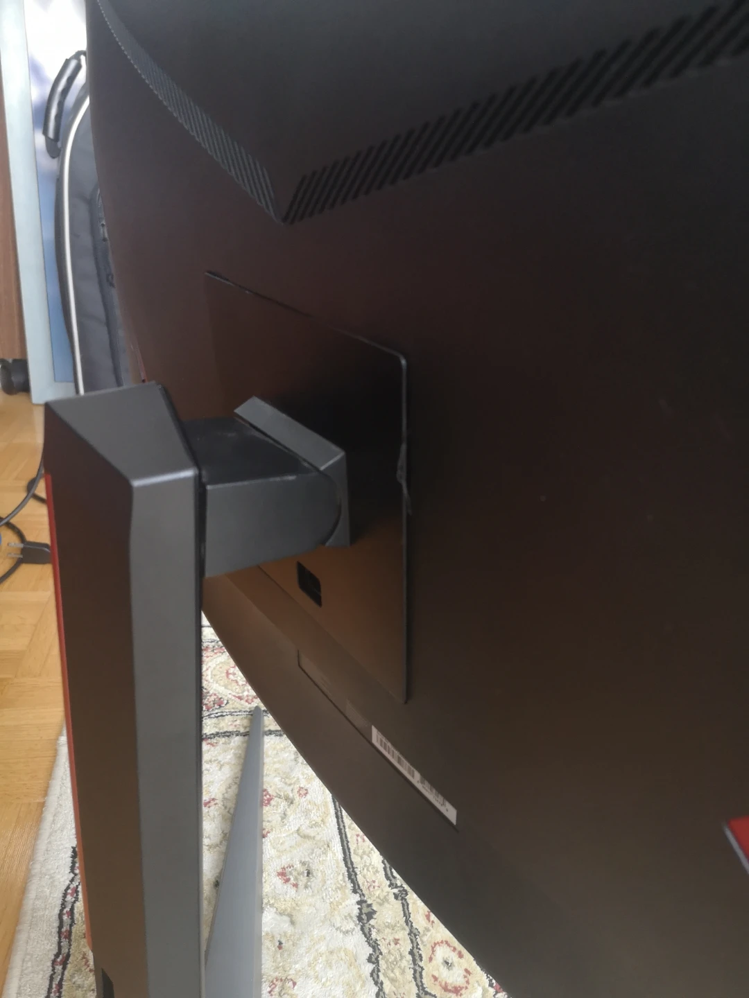 31.5 inch Curved Monitor - photo 2