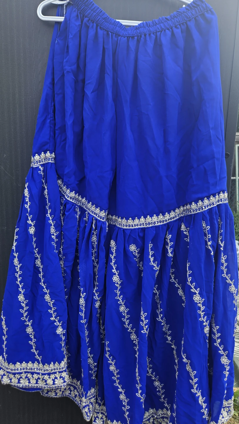 Royal Blue Embroidered Kurti with Salwar and Dupatta - photo 2