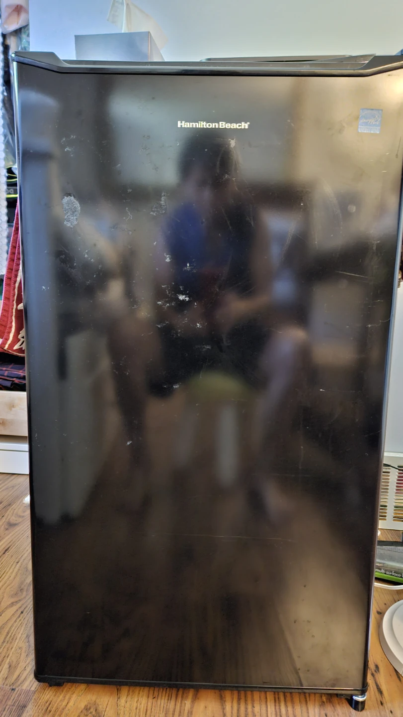 Hamilton Beach Mini Fridge