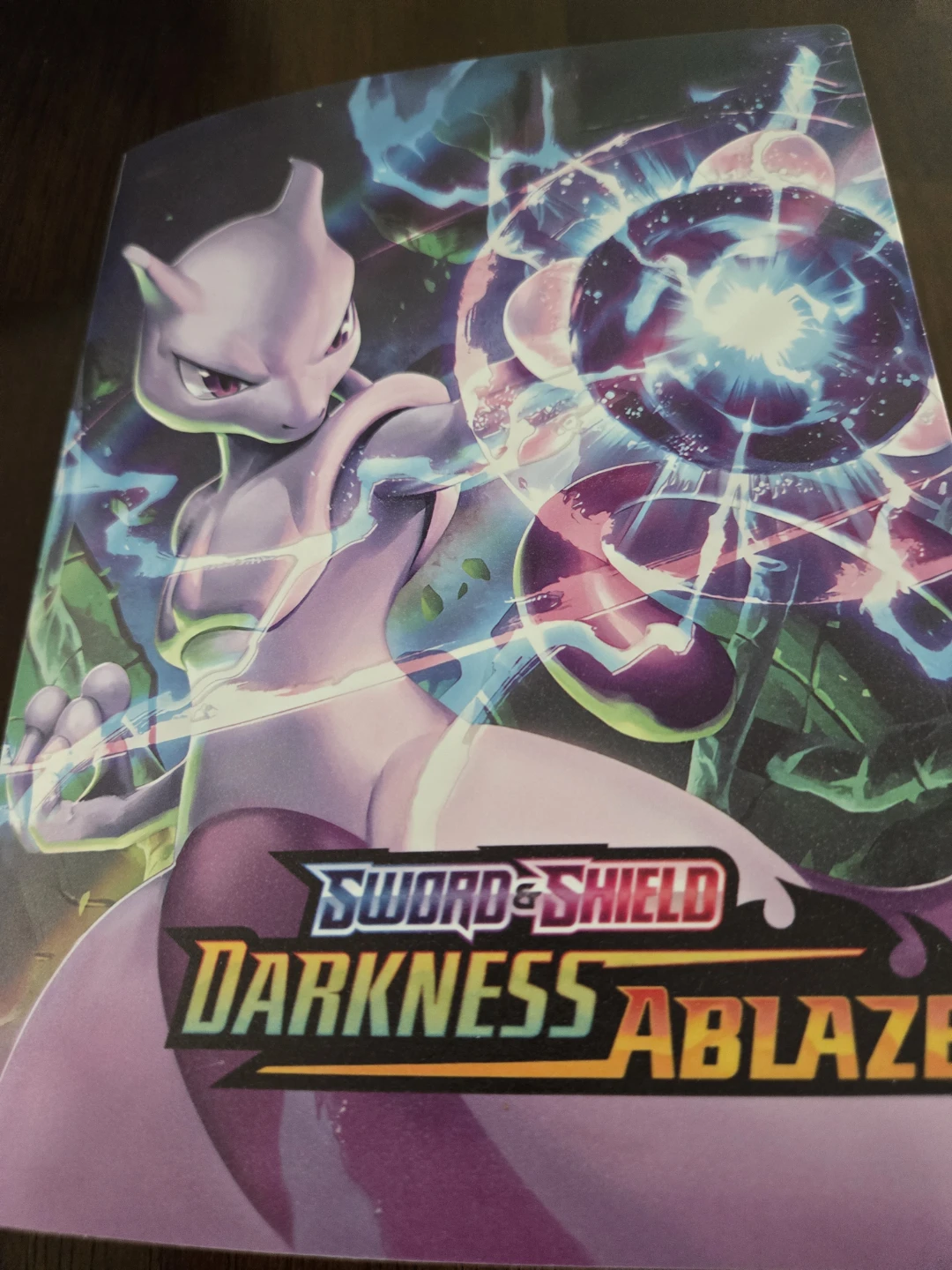 Pokémon Sword & Shield Darkness Ablaze