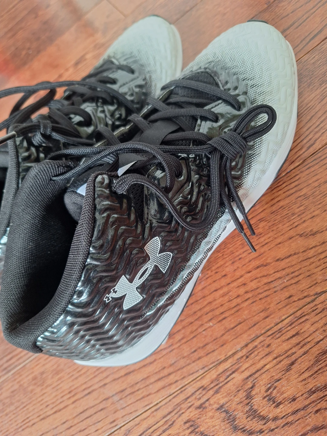 Under Armour Men's Football Cleats - photo 2