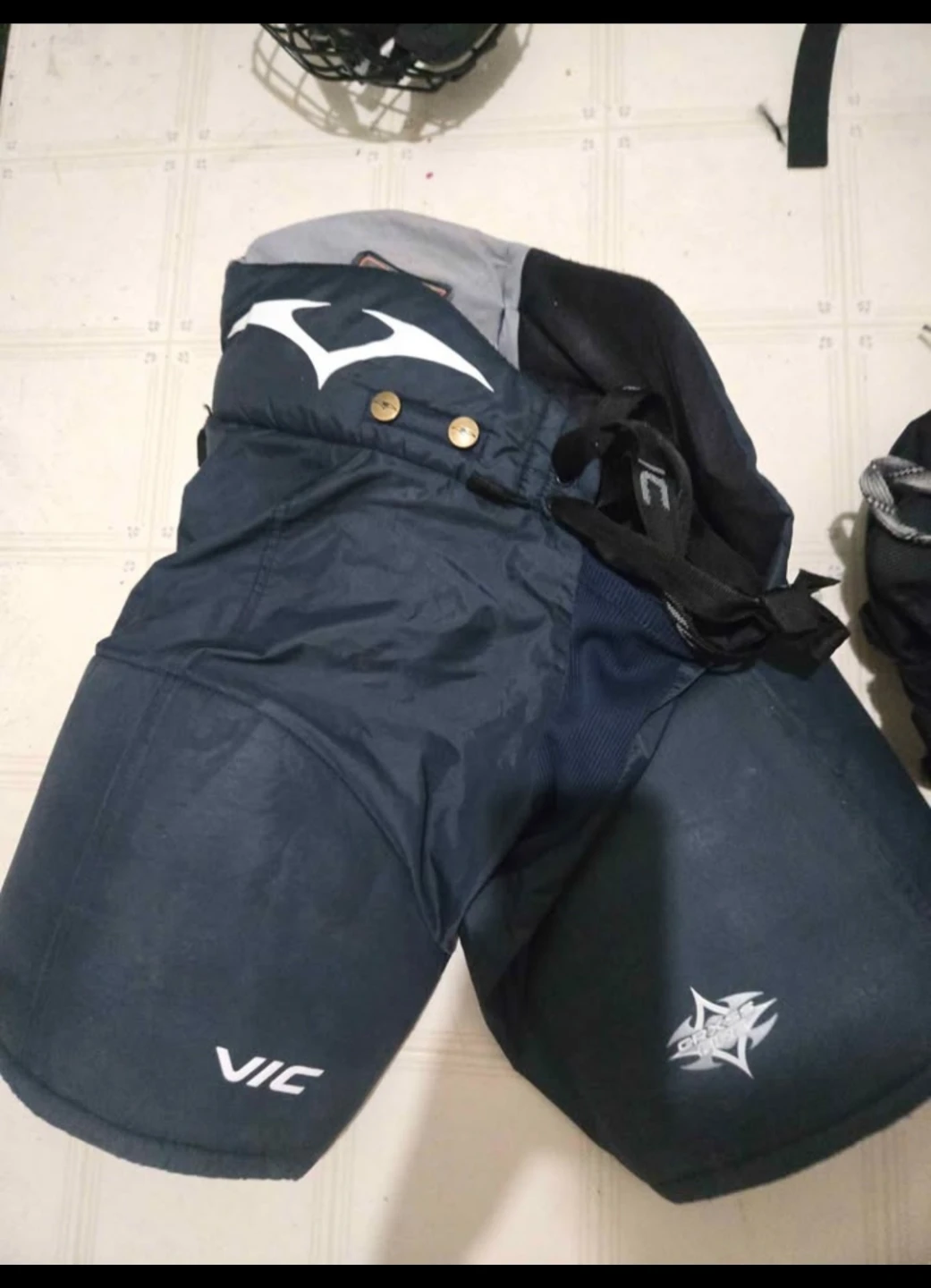 Hockey pants