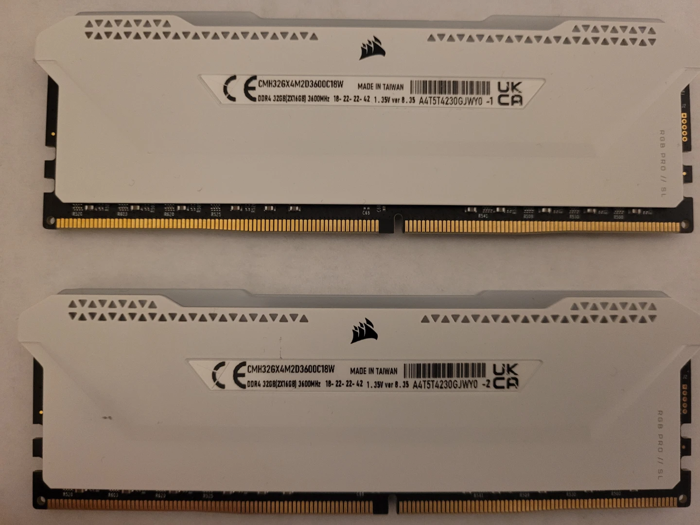 32GB Corsair DDR4 3600MHz CL18 RAM - photo 2