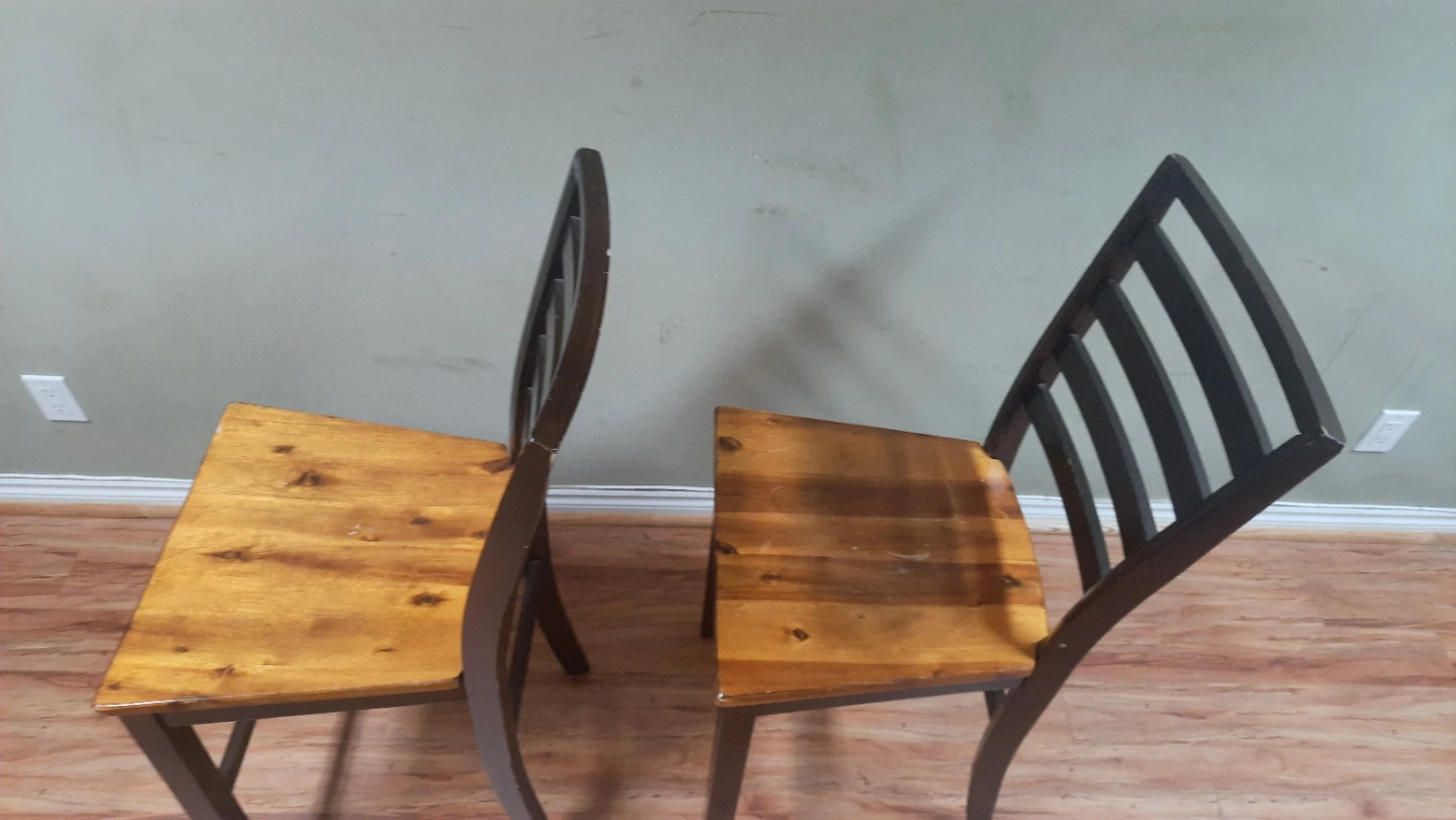 Pair of Wooden Bar Stools - photo 5