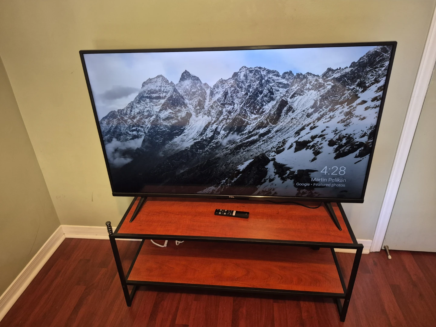 TCL 50 inch Smart TV  with Remote Control