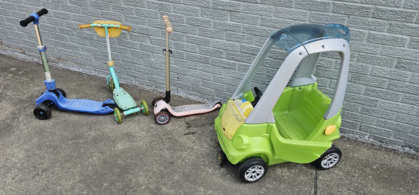Kids Ride-On Car and Scooters - photo 2