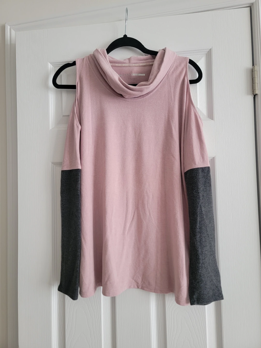 DKNY Sport Size S