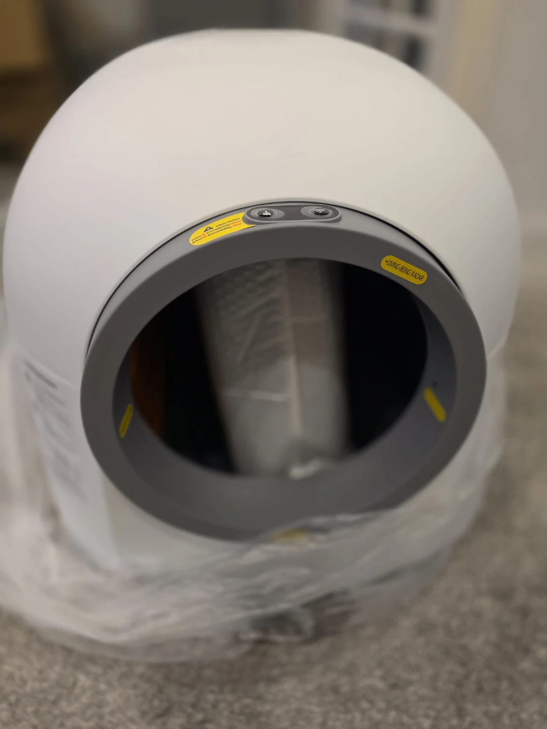 Self cleaning cat litter box with app control - photo 3