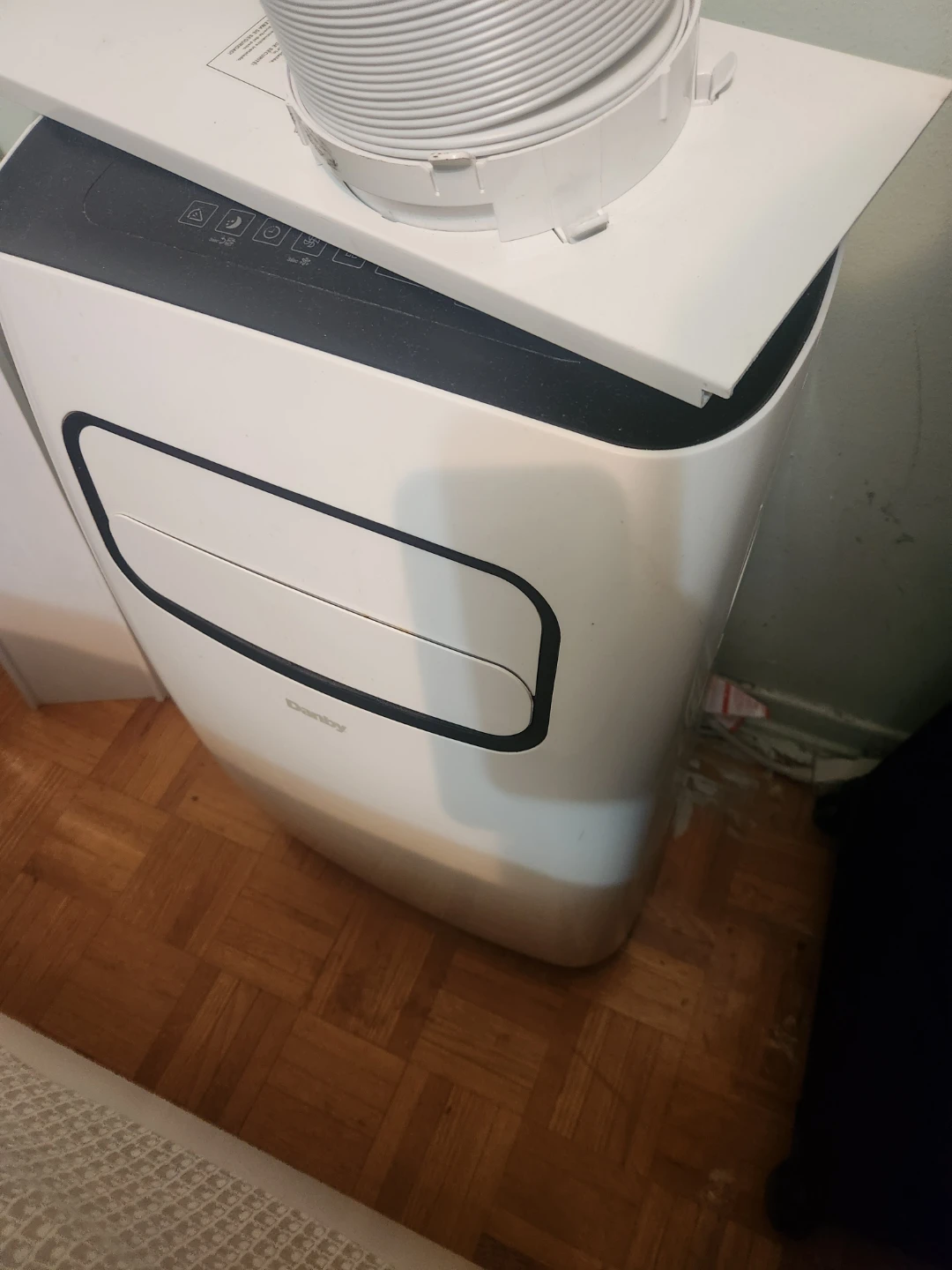 Portable air conditioner