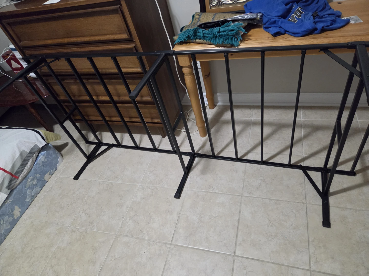 Metal Bed Frame - photo 5