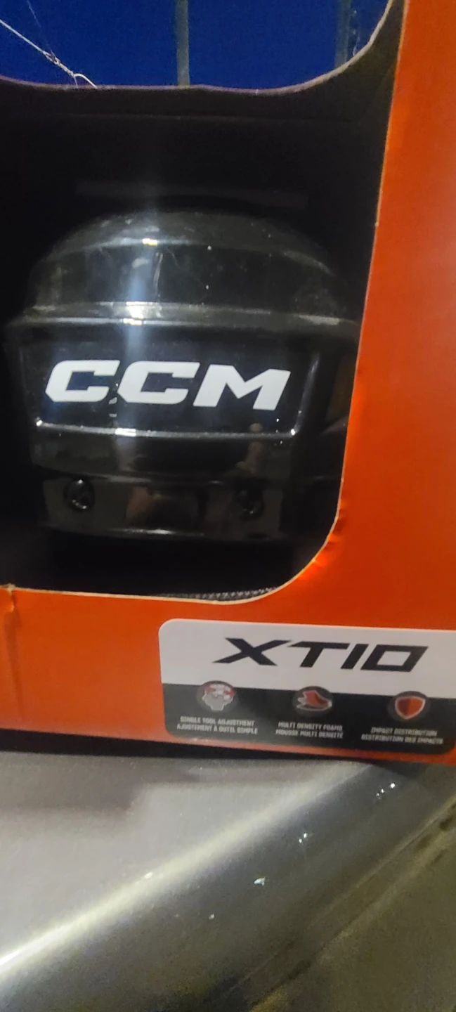 CCM XT10 Hockey Helmet