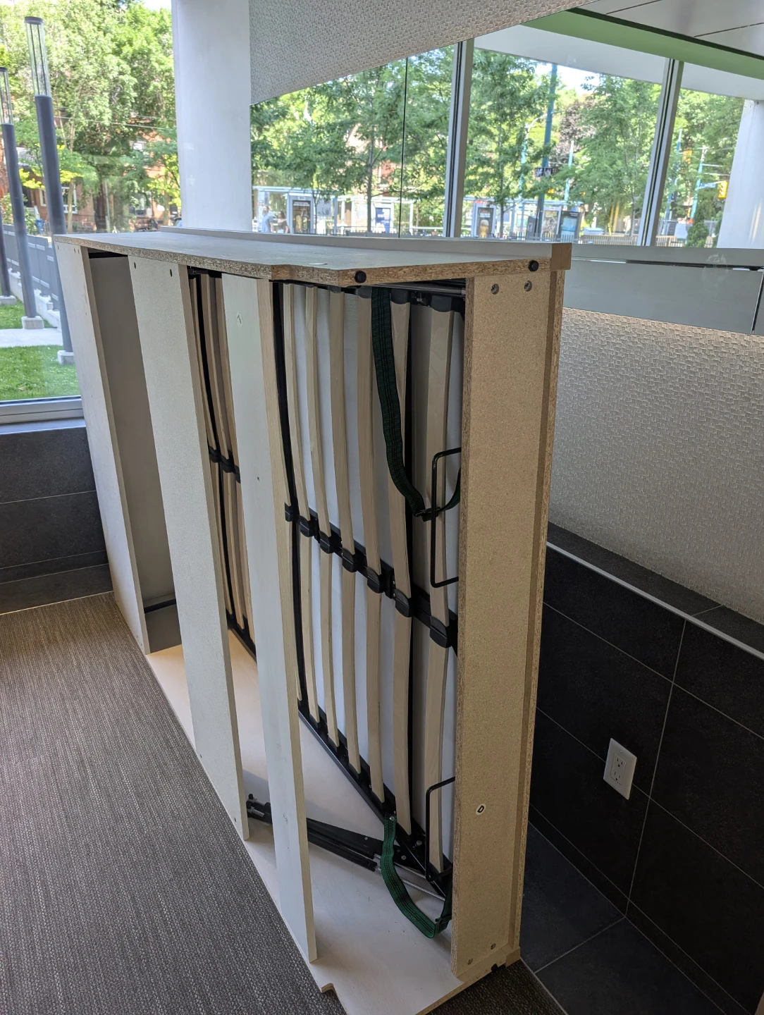 Murphy bed - need gone asap! - photo 3