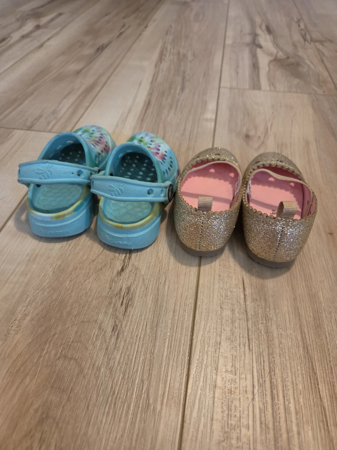 Glitter Flats & Tie Dye Clogs Toddler Shoes Size 4/5 - photo 2