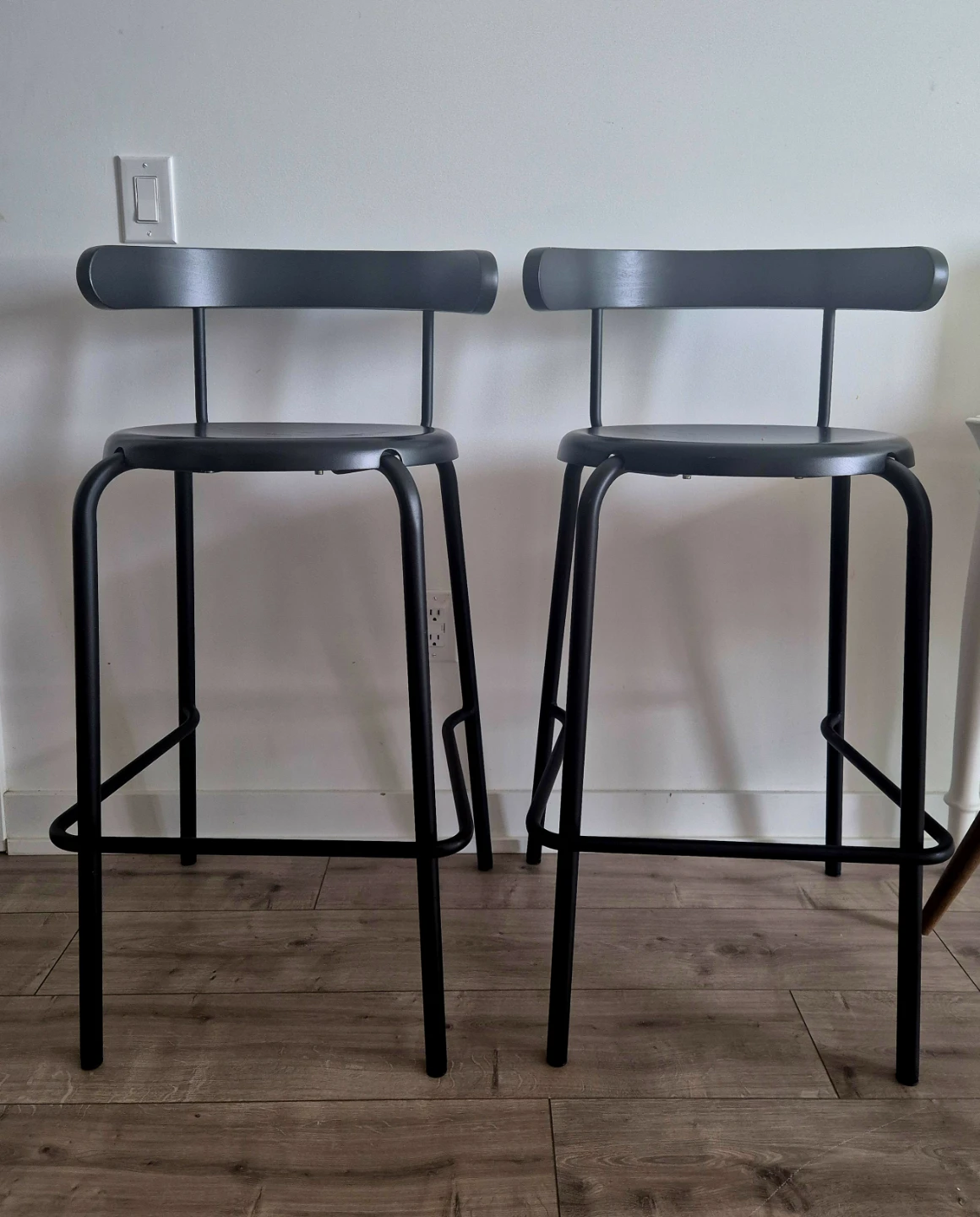 IKEA YPPERLIG armchairs