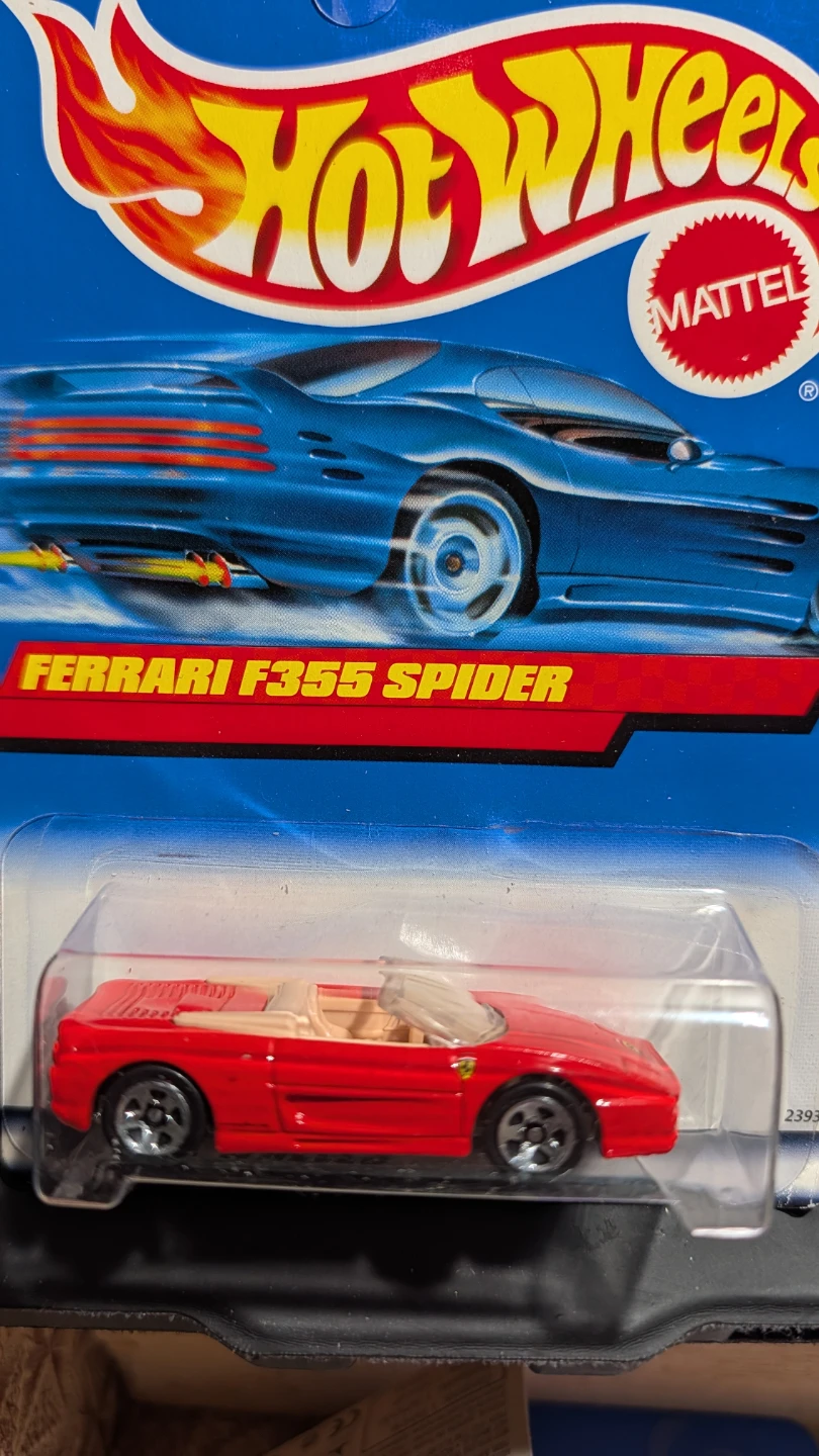 Hot Wheels Ferrari F355 Spider Toy Car - photo 2