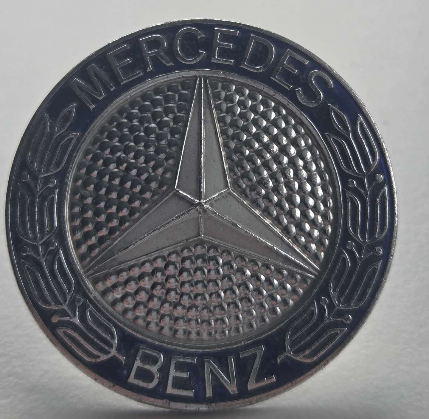 Mercedes-Benz Vintage Star Emblem Badge - photo 2