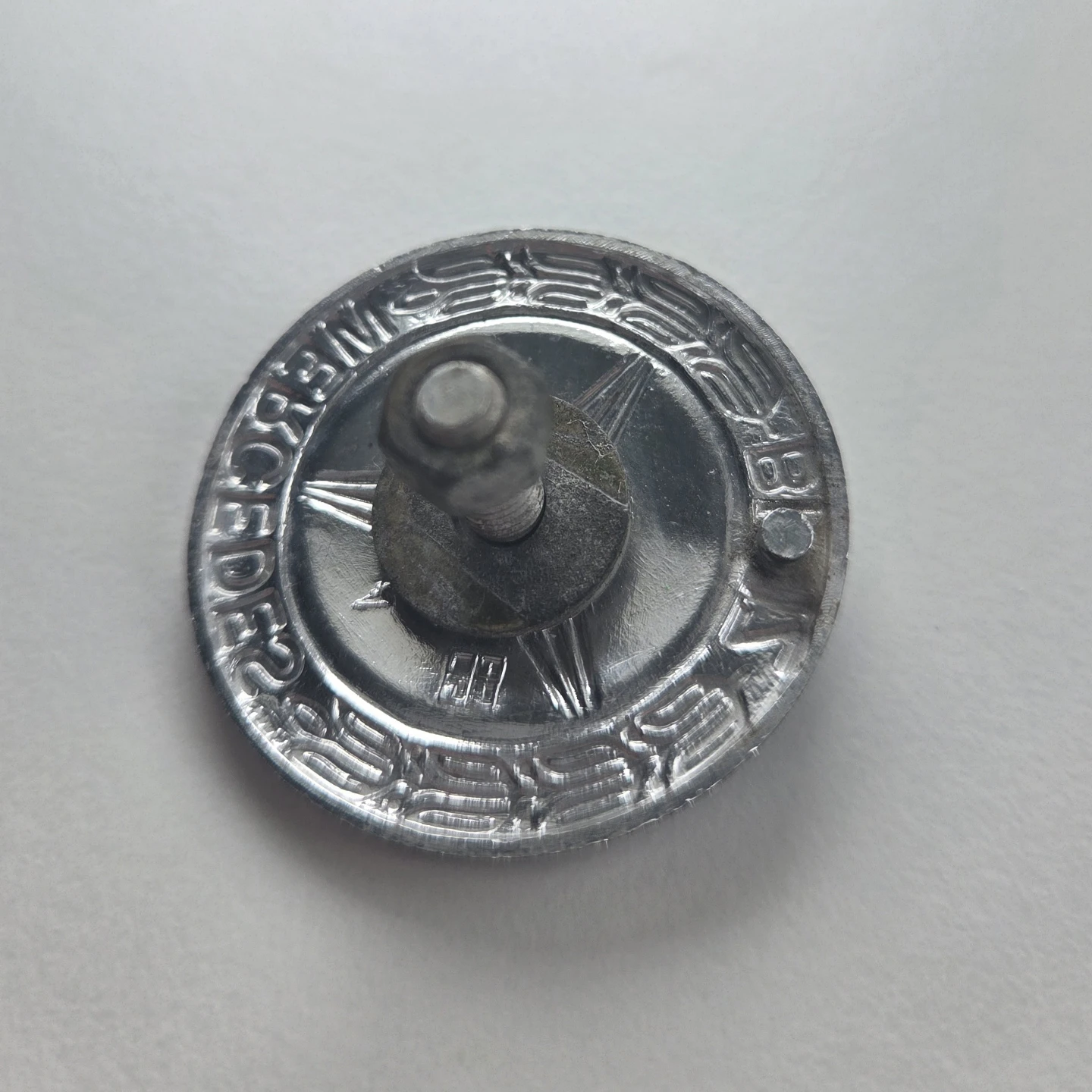 Mercedes-Benz Vintage Star Emblem Badge - photo 4