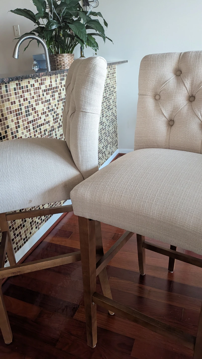4 Tufted Back Bar Stools (Set of 4) - photo 3