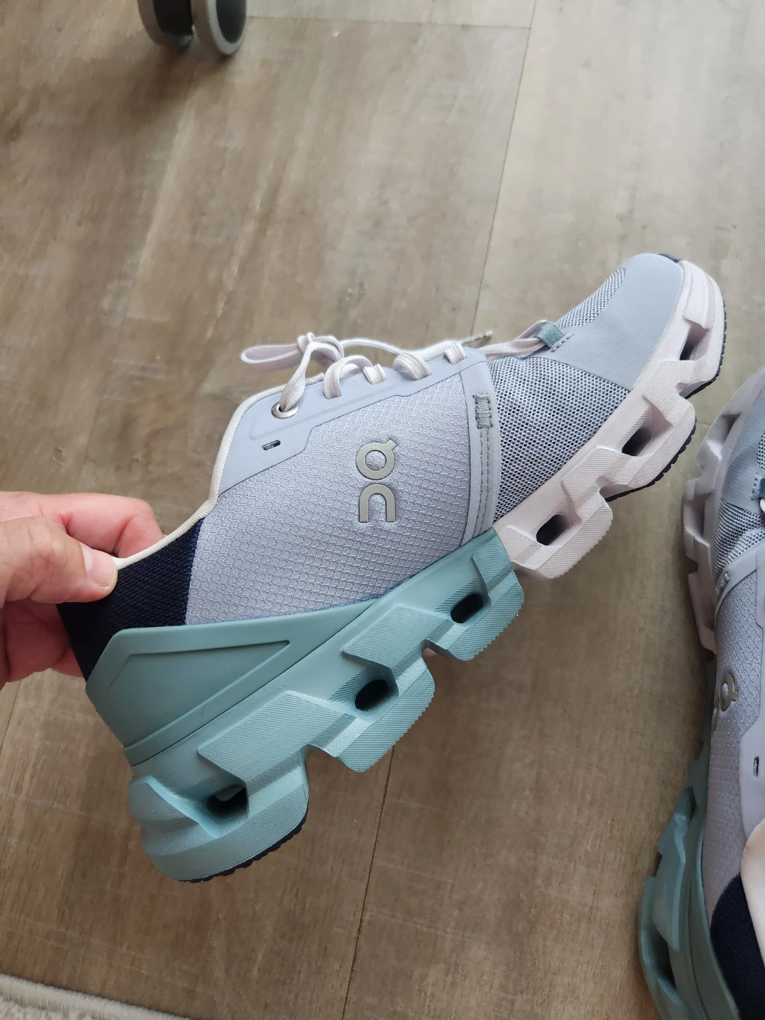 On Cloudswift Running Shoes - Light Blue/White - photo 4