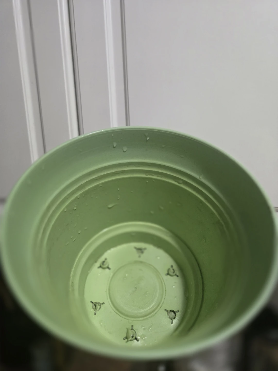 Light Green Plant Pot with Saucer - photo 4