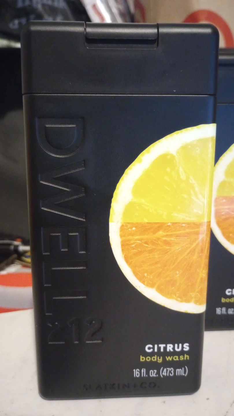 DWELL 212 Citrus Body Washes - set of 2 - photo 2