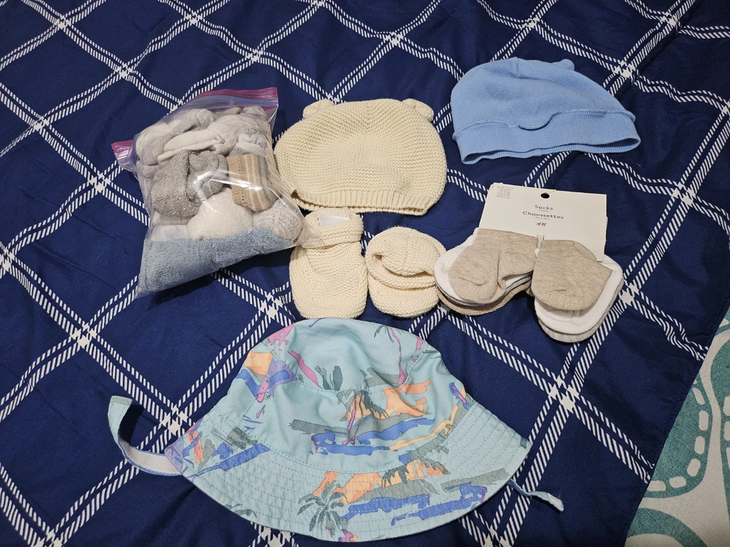 Baby Clothing Bundle (0-12 Months) - photo 4