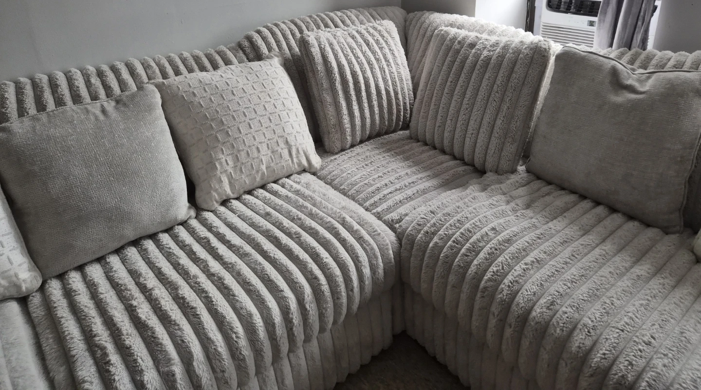 3 piece L-Shaped Sectional Sofa - photo 3