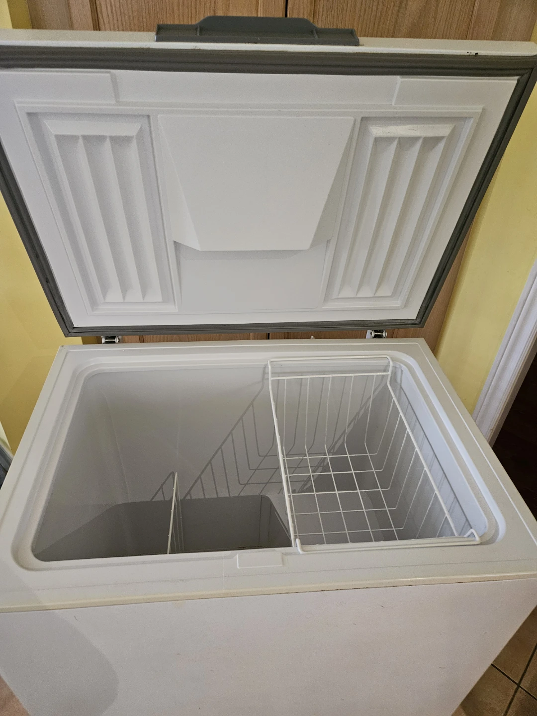 Danby Chest Freezer - photo 2