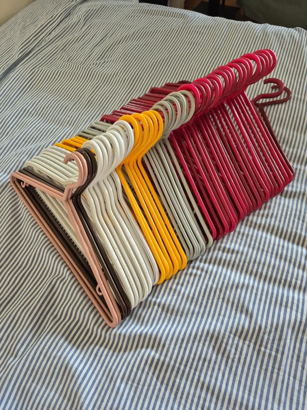 50 Hangers (Burgundy, White, Grey, Yellow, Pink, Brown)