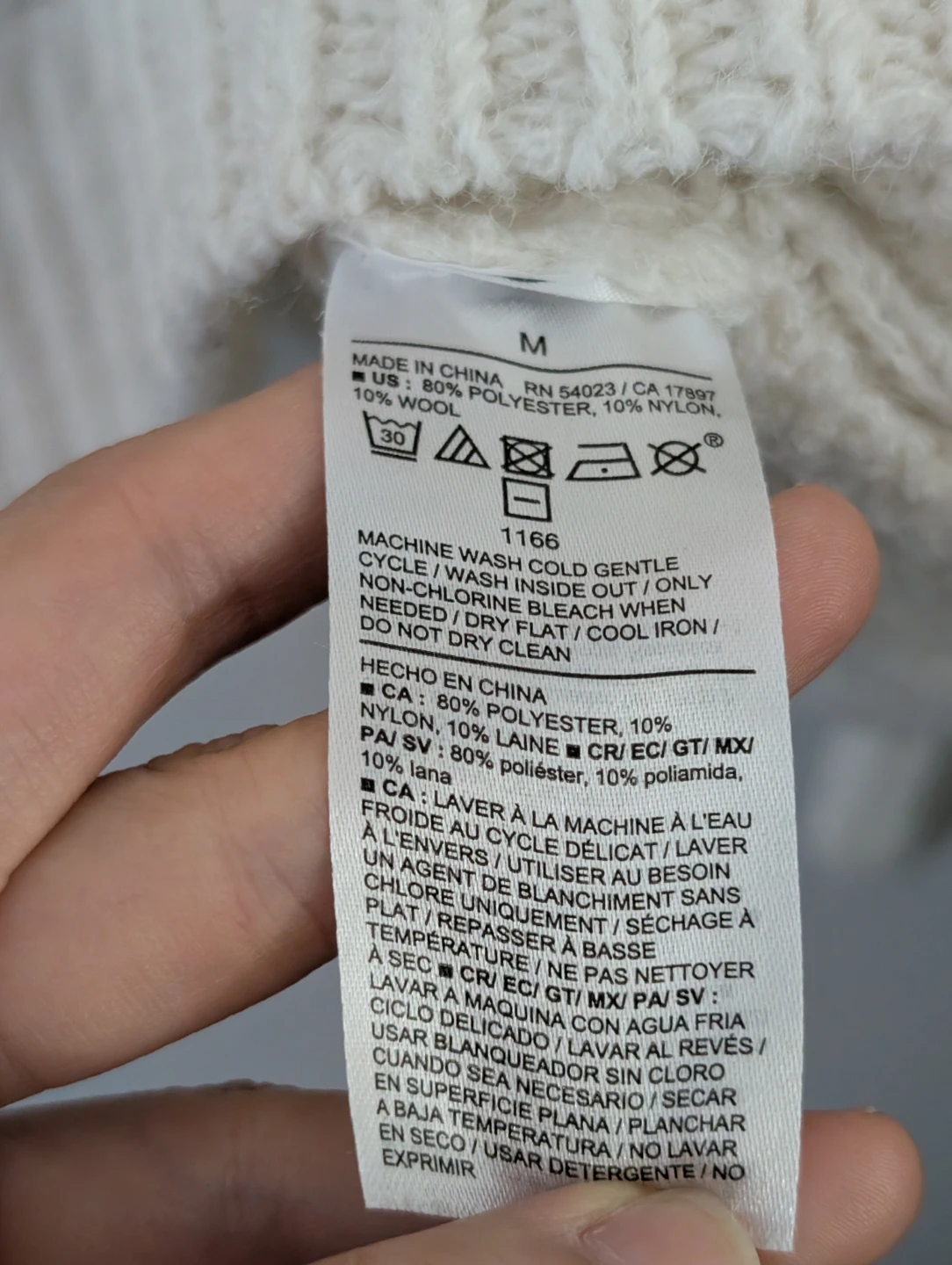 Old Navy Cream Knit Sweater pullover some stains cozy comfy - photo 4