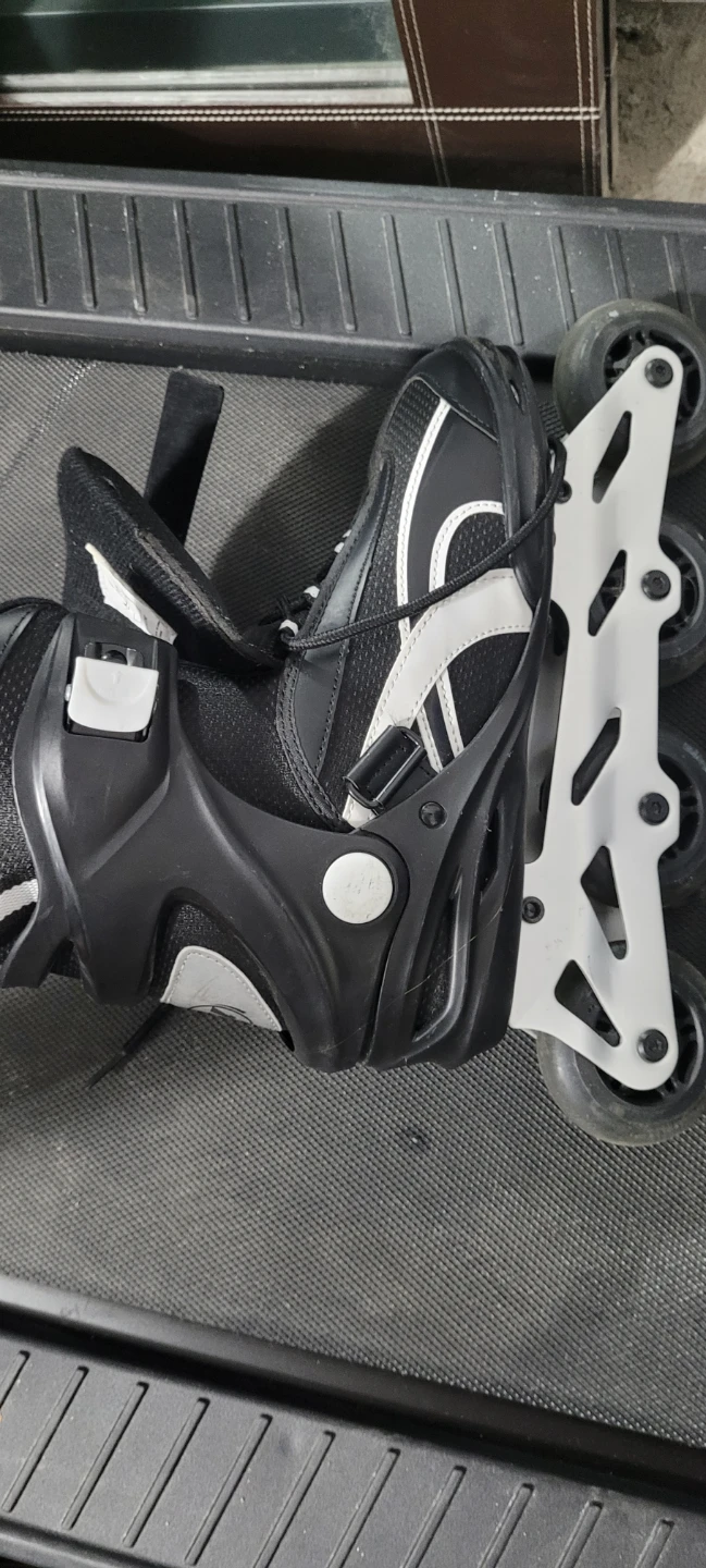 Ultra Wheels Inline Skates Size 6 - photo 4