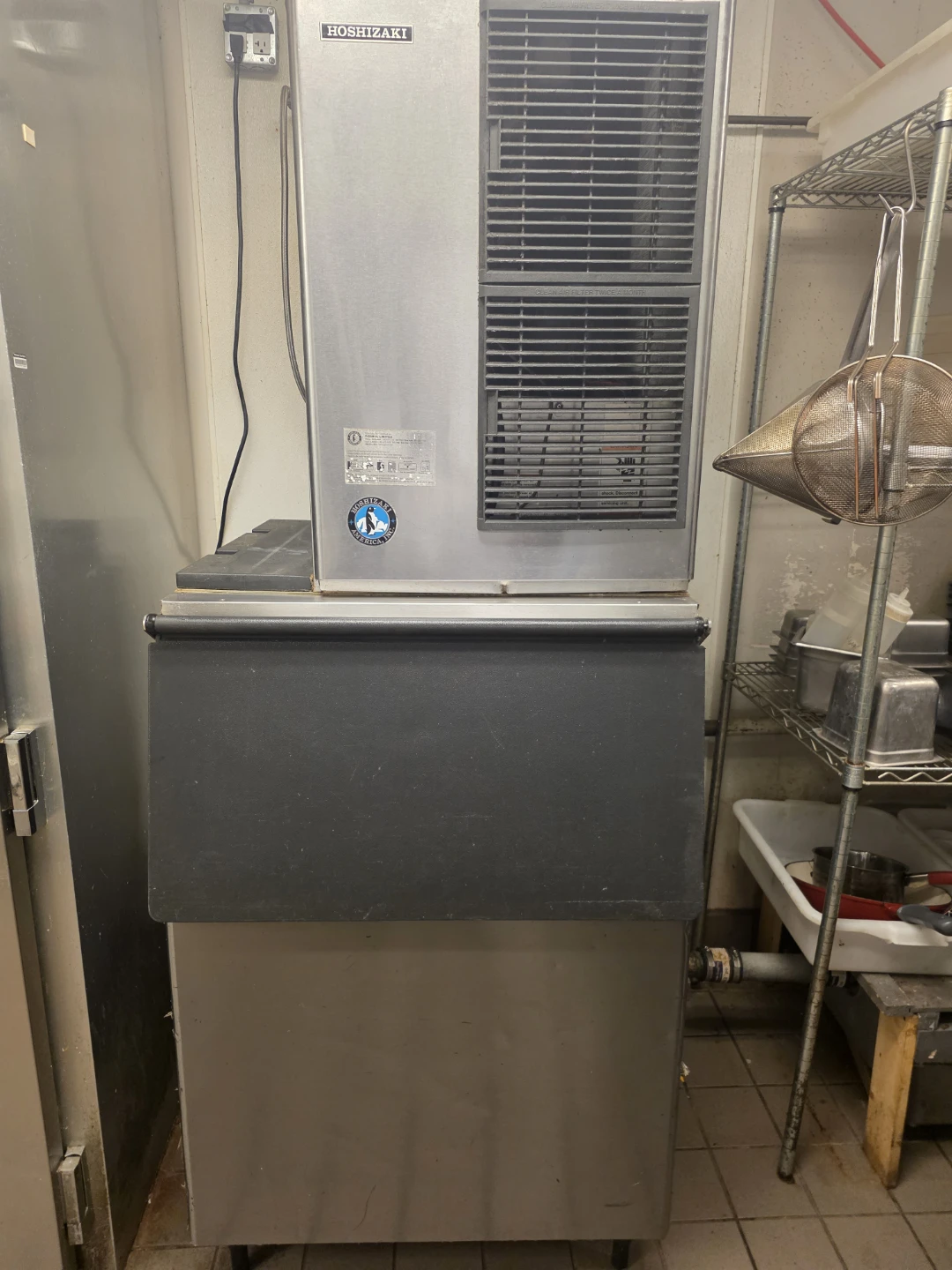 Hoshizaki Ice maker - photo 2