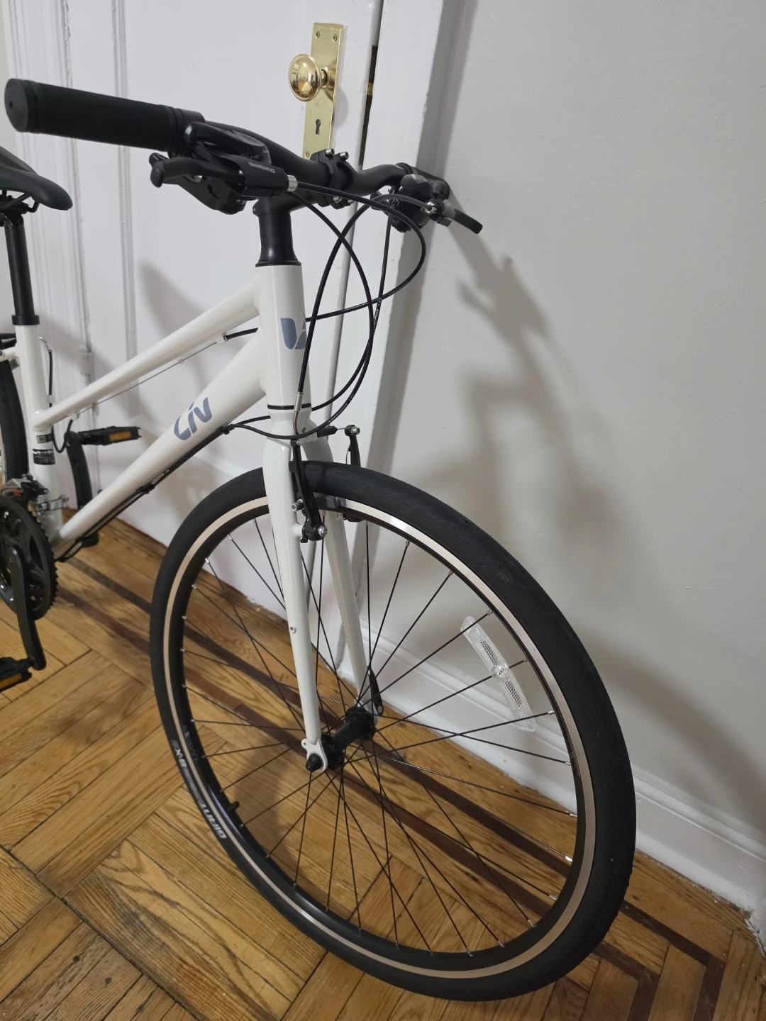 Liv Alight Women's Hybrid Bike - photo 3