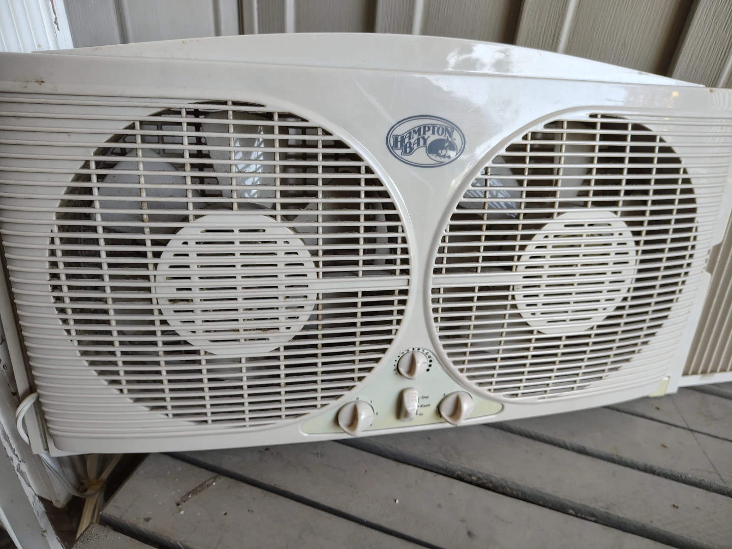 Deluxe Window Fans - photo 5